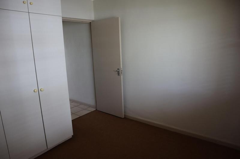 To Let 2 Bedroom Property for Rent in Vredehoek Western Cape